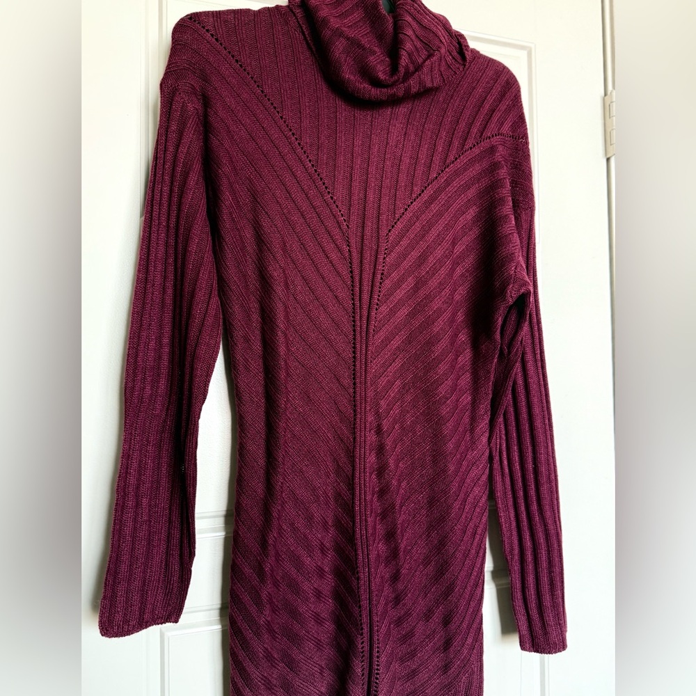 Elegant Burgundy Women's Sweater